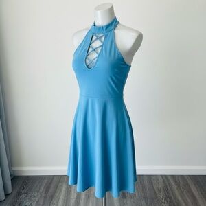 Express Halter Dress 👗